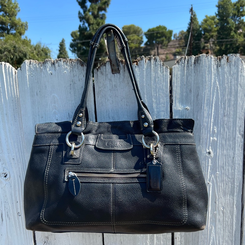 Coach Penelope Satchel - F1069-F14682